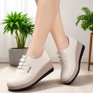 2026 New Women's Shoes German Training Shoes Thick Sole Heightening Platform Shoes Versatile Casual Leather Shoes Soft Sole Comfortable Student Shoes