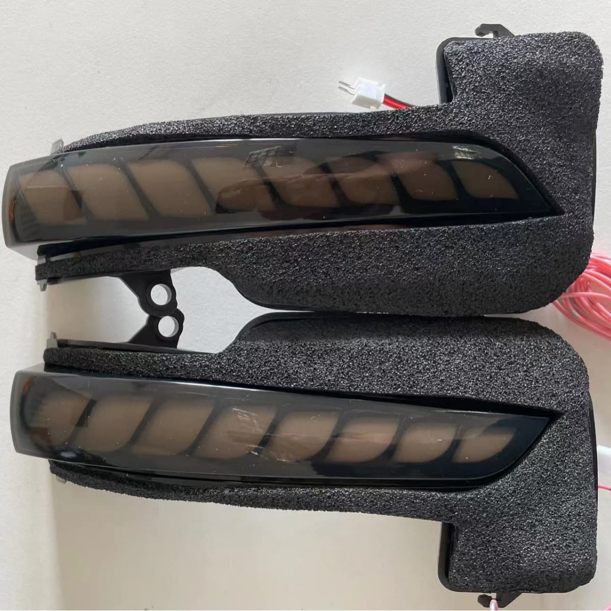 Suitable for Toyota series rearview mirror running water turn signal reversing mirror LED modified rearview mirror turn light upgrade
