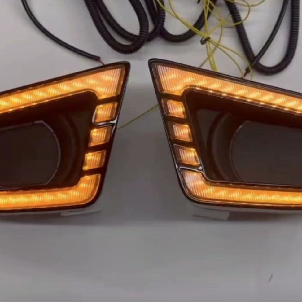 Suitable for Toyota 12-15 Tacoma Modified LED Daytime Running Lights Turn Signal Front Fog Lights