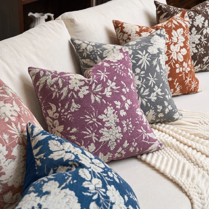 1 Piece Chenille Jacquard Vintage Style Decorative Pillow Cover (Insert Not Included) Home Decoration, Gift Option