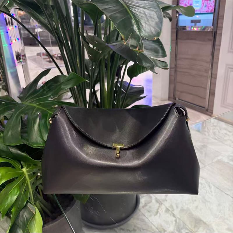 Women's Autumn and Winter New Bark Brown T-Lock Texture Leather Clutch Shoulder Genuine Leather Bag Cross-Border Pillow Bag