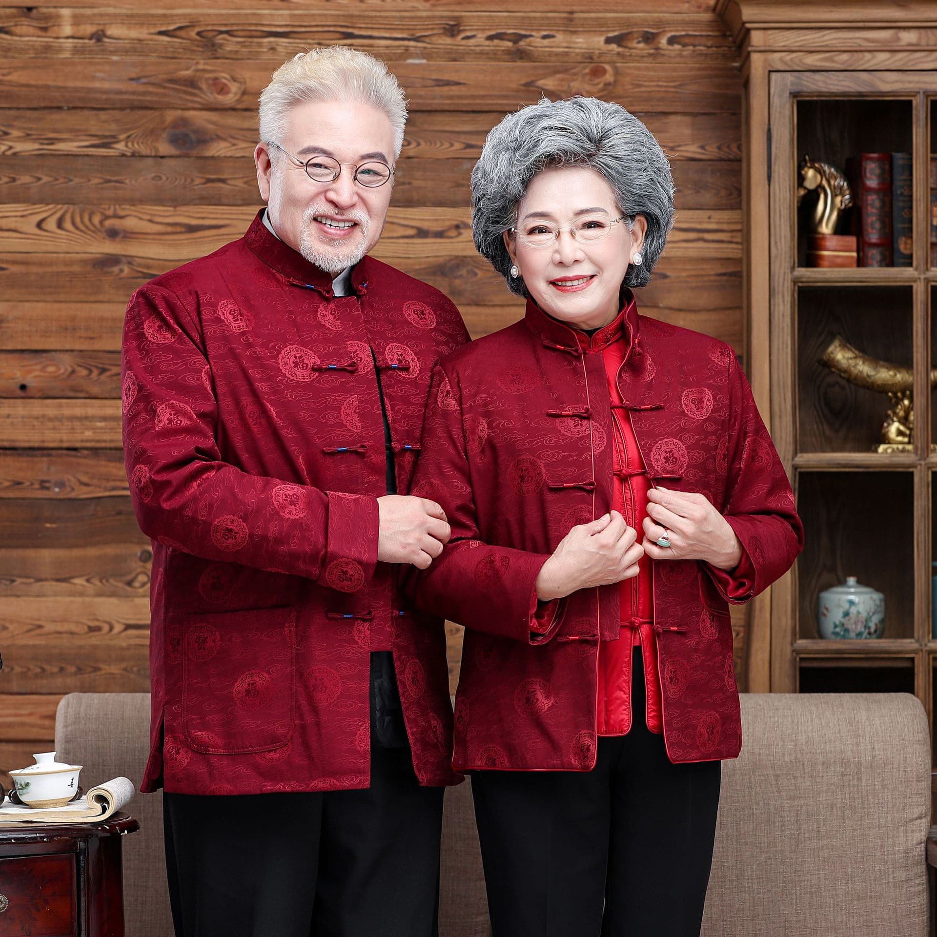 Autumn and winter 3116 middle-aged and elderly couples clothing manufacturers wholesale long-sleeved birthday and birthday Venus Tang suits for men and women