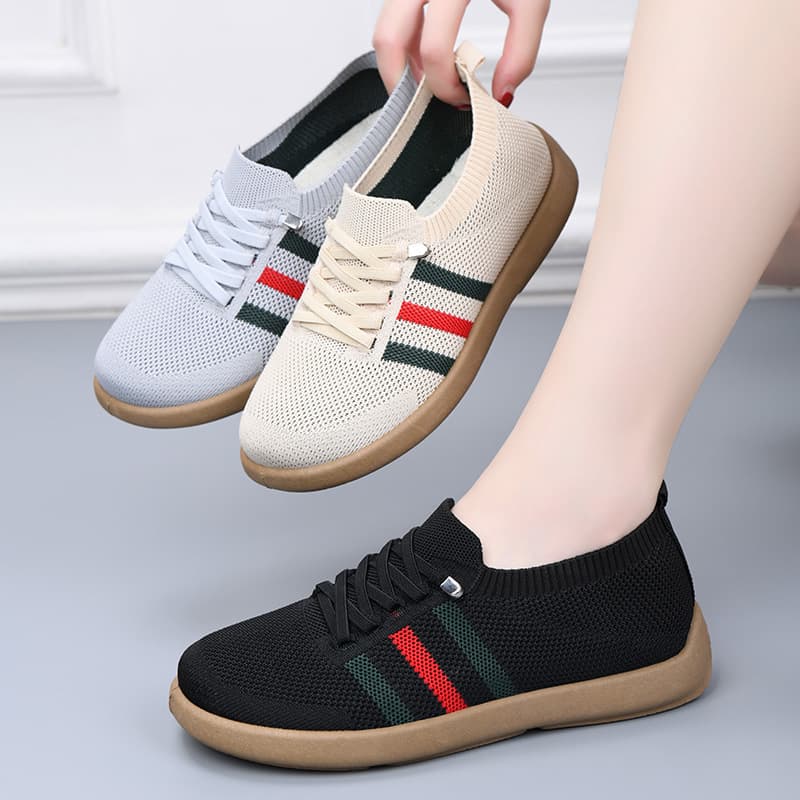 2026 Spring/Summer New Flyknit Mesh Mother Shoes, Soft Sole Breathable German Training Shoes, Middle-aged and Elderly Walking Casual Shoes
