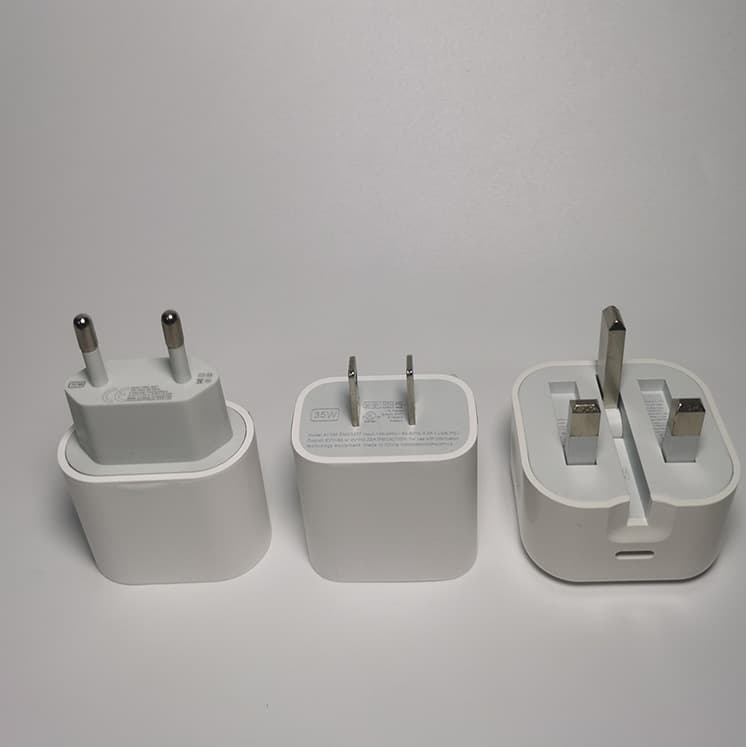 PD 35W Charger for Apple iPhone 15 Charging Head, UK Standard Fast Charger with Dual Type-C Fast Charging Cable
