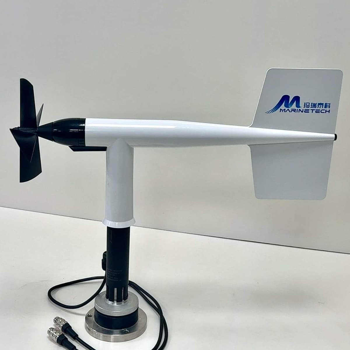 XFC2-J type wind speed and direction sensor.