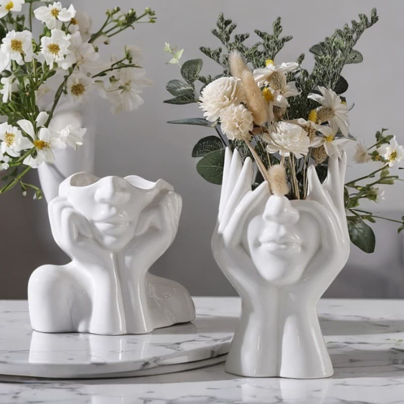 Cross-border Plastic PP Abstract Face Sculpture Vase, Luxury Art Vase Decoration for Indoor and Outdoor Dried Flower Arrangement