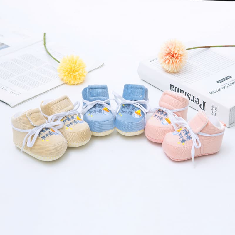 Baby shoes anti-falling thin spring and autumn newborn soft-soled front shoes 0-6 months colorful cotton baby full-month shoes
