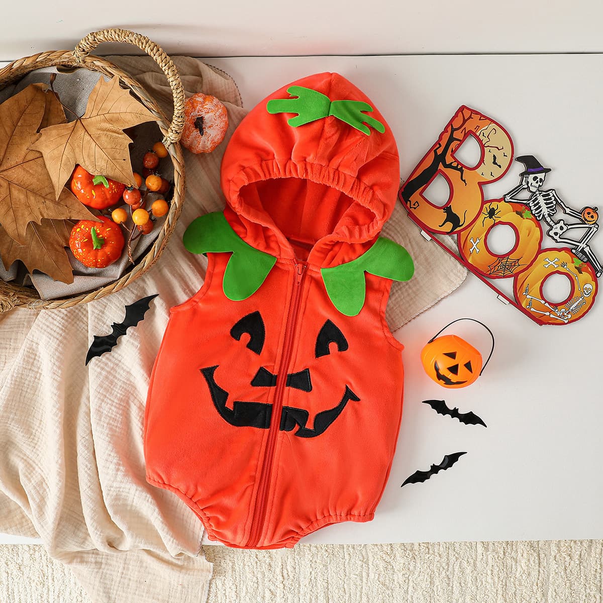 2025 New Baby Clothing Autumn and Winter Foreign Trade Cute Halloween Triangle Hooded One-piece Harness Directly approved by the manufacturer