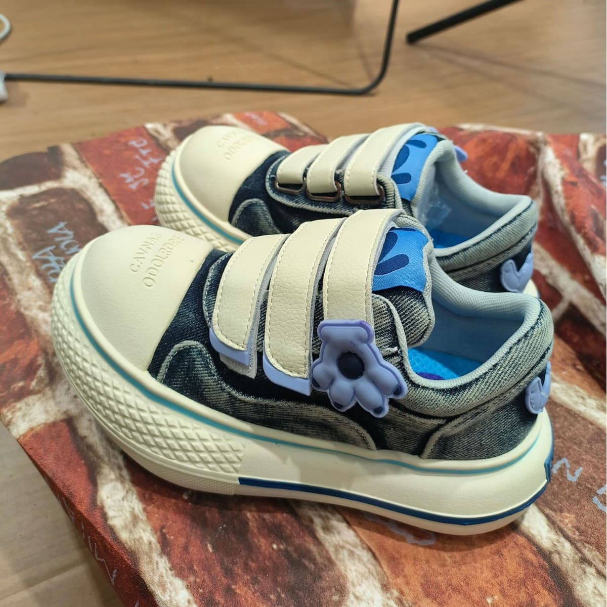 Stitch collaboration men's canvas shoes, spring breathable thick-soled casual sneakers, height-increasing couple style big toe shoes