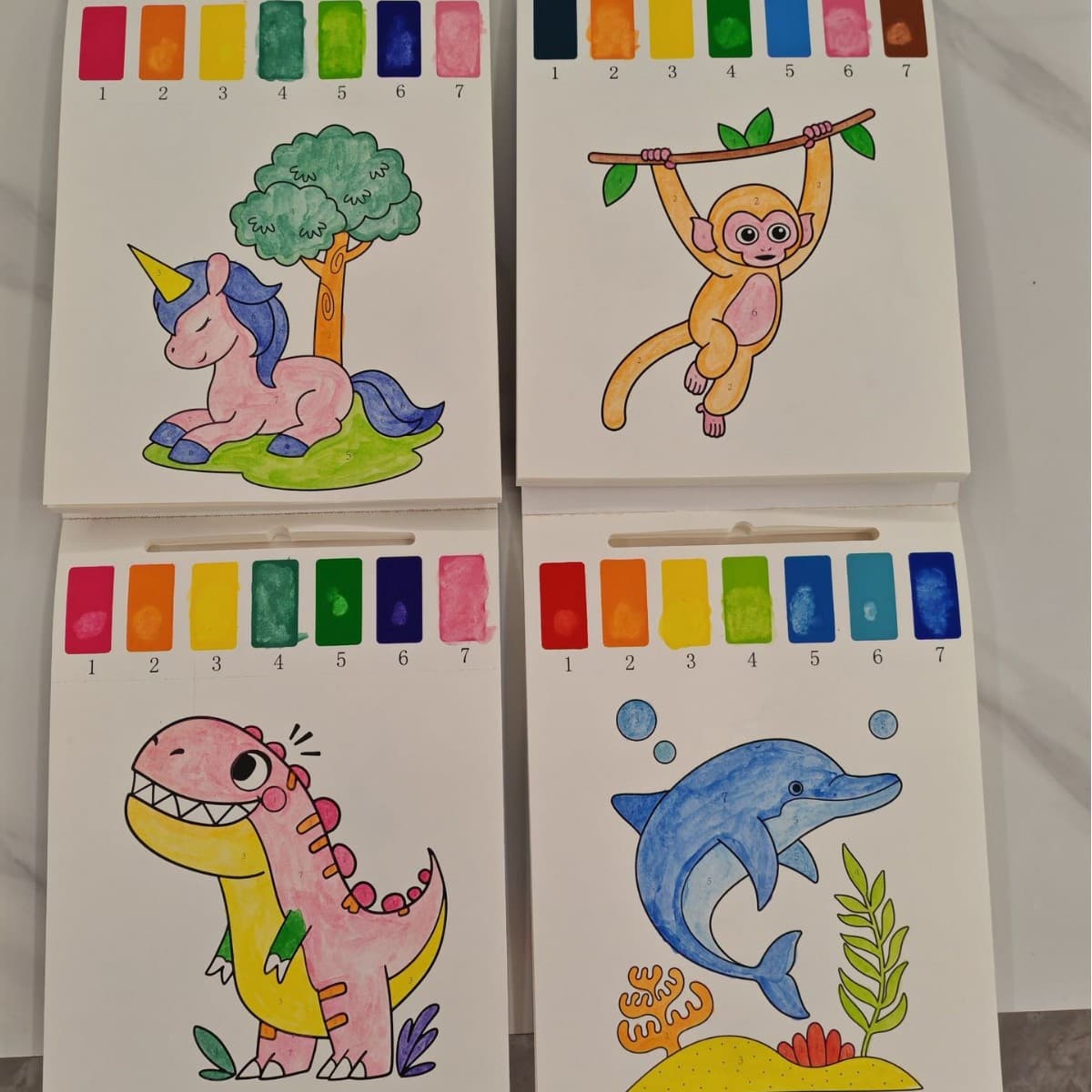 Children's Watercolor Coloring Book, Gouache Painting Book, Sticky Note Doodle Book, Coloring Book with Built-In Paints, Educational Painting
