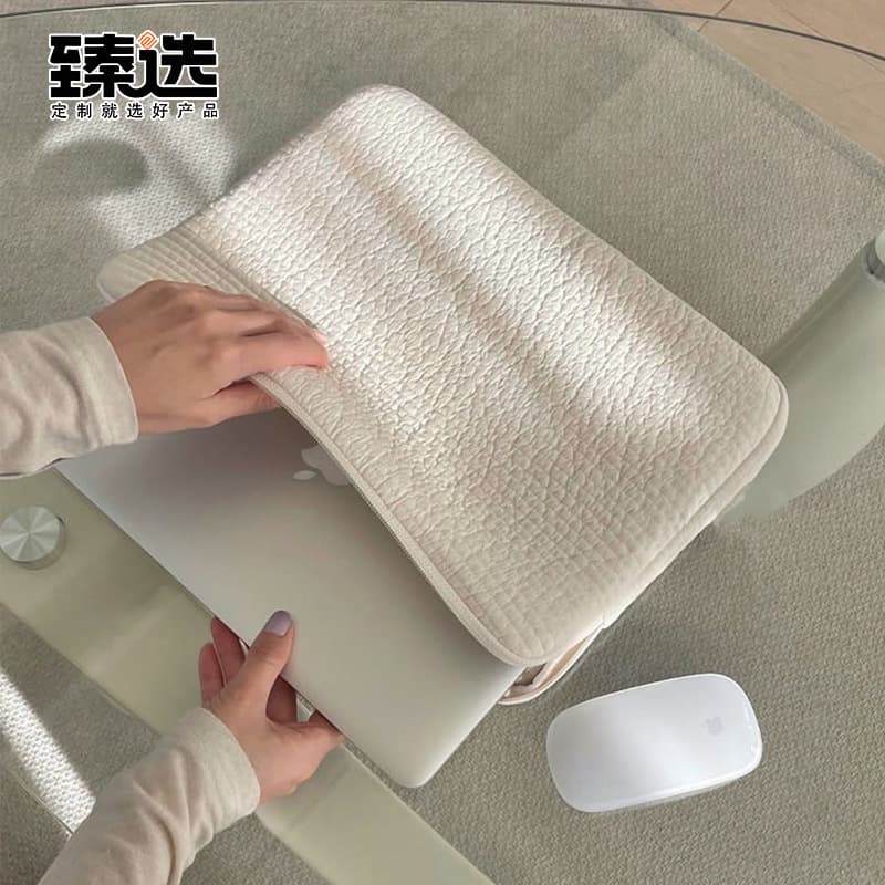 Cross-border Korean Instagram influencer style Thus white and black laptop bag/iPad tablet sleeve