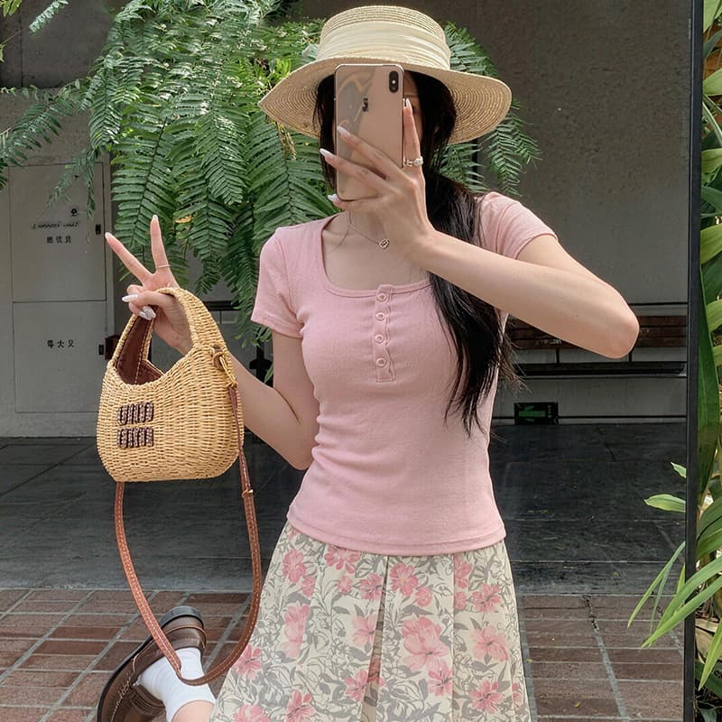 Strictly Selected Lyocell Cotton T-Shirt for Women, Square Shoulder U-Neck Button Design, Slimming Short Style, Trendy Short Sleeve