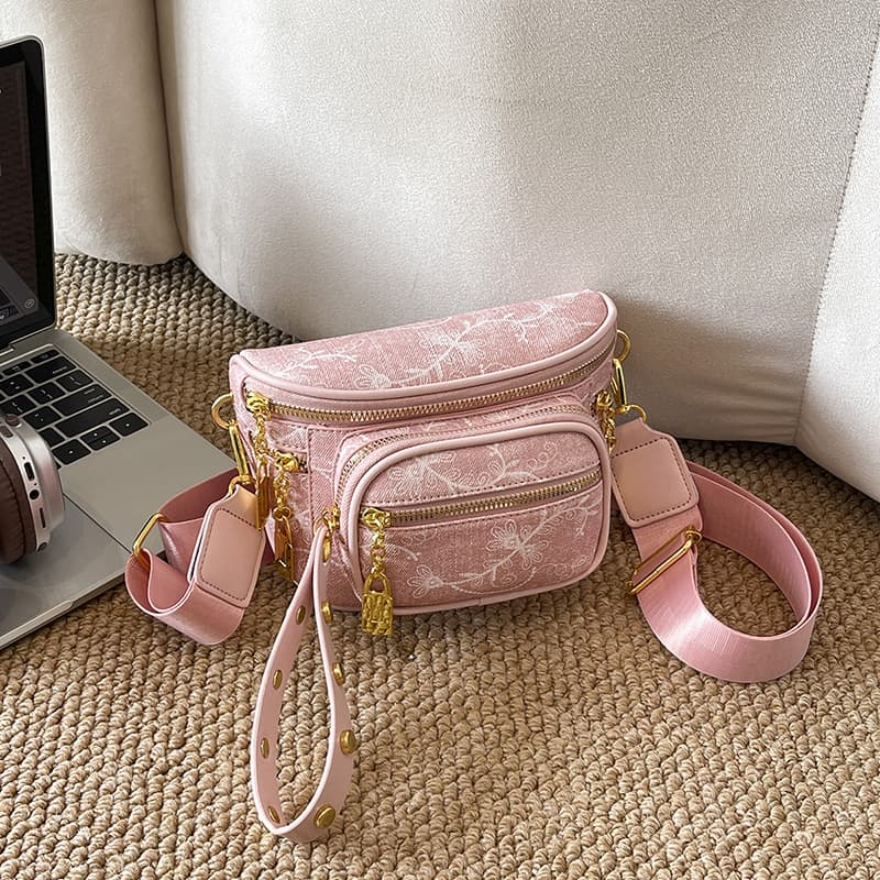 2026 Cross-Border New Fashion Waist Bag Retro Casual Shoulder Bag Wide Shoulder Strap Chest Bag Versatile Crossbody Saddle Bag for Women