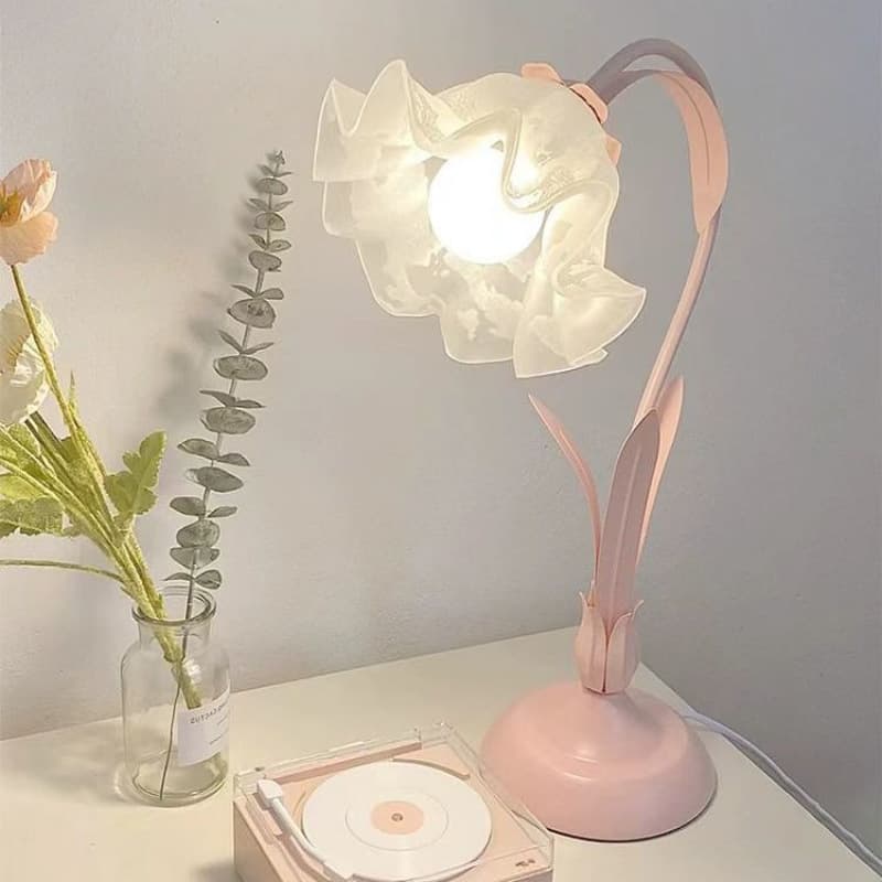 Bedroom bedside table lamp Internet celebrity style girl pastoral flower atmosphere night light student study eye protection table lamp