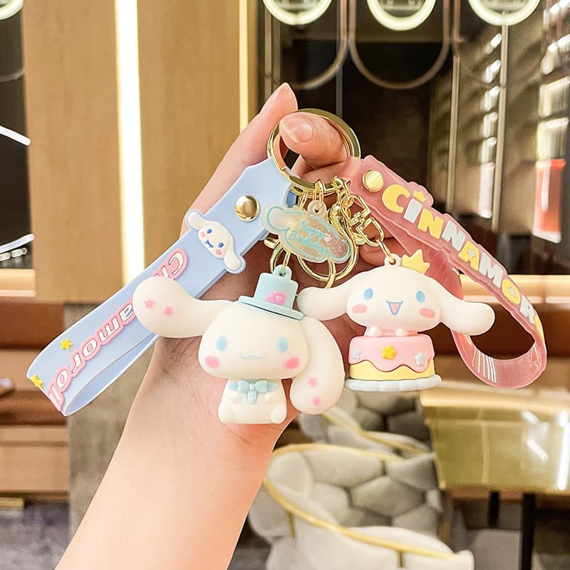 Creative Sanrio Cinnamoroll Keychain Car Key Bag Charm Keychain Hanger Small Gift
