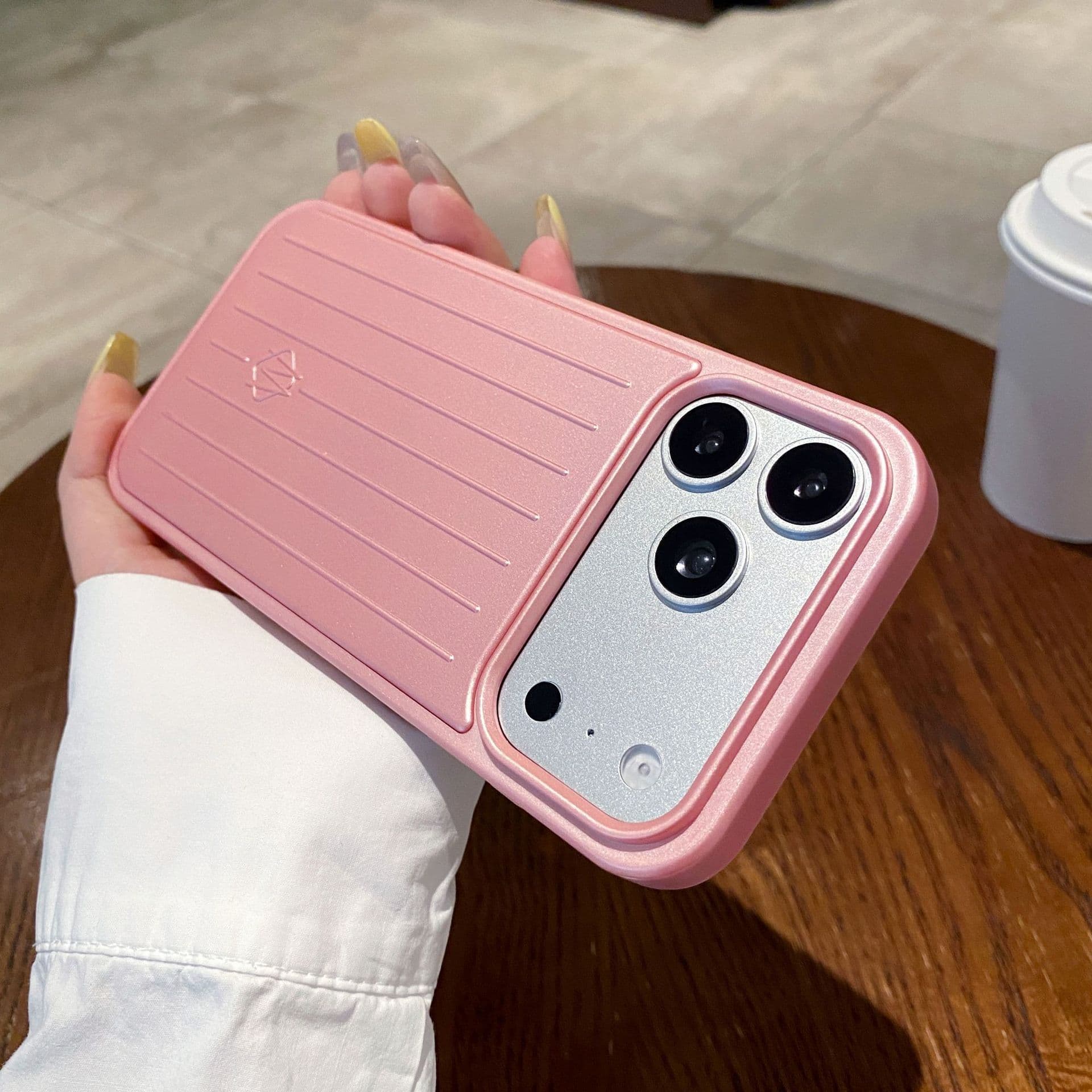 Compatible with iPhone 17 Pro Max Case Luggage Letter Apple 16/15 Shockproof Protective Cover 14/13