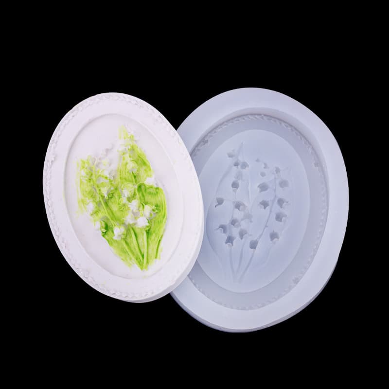 Creative Retro Lily of the Valley Hanging Sign Car Ornament Silicone Mold for Handmade Soap, Aromatherapy Candle, Plaster, Fondant Cake Decoration