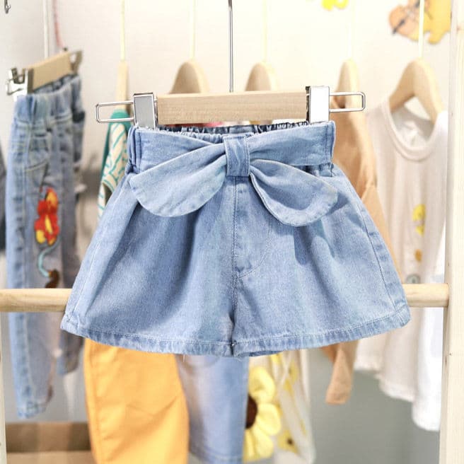 Children's new summer denim shorts girls summer 4 denim culottes 3 girls 2-6 years old 5 versatile hot pants fashionable