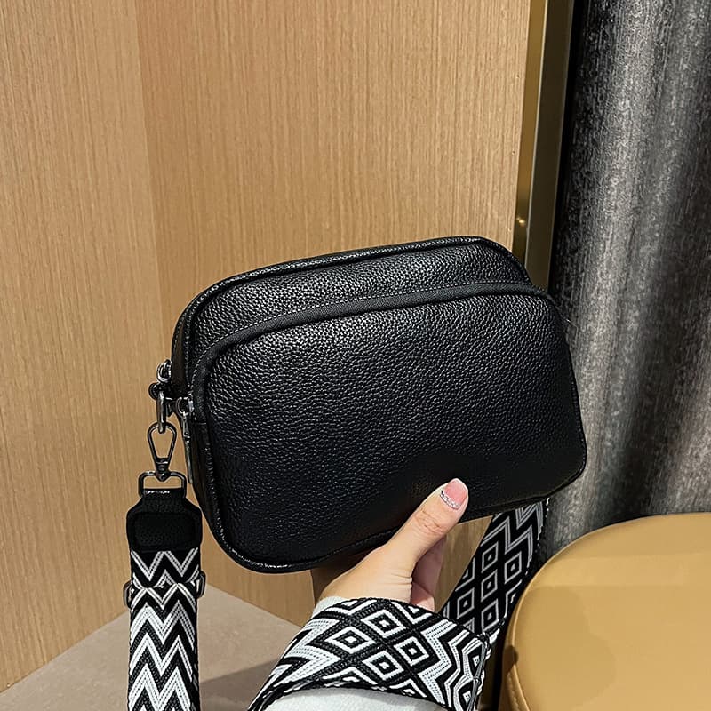 Cross-border 2025 New Fashion Women's Bag High-end Minimalist Elegant Shoulder Crossbody Bag Versatile Retro Small Square Bag