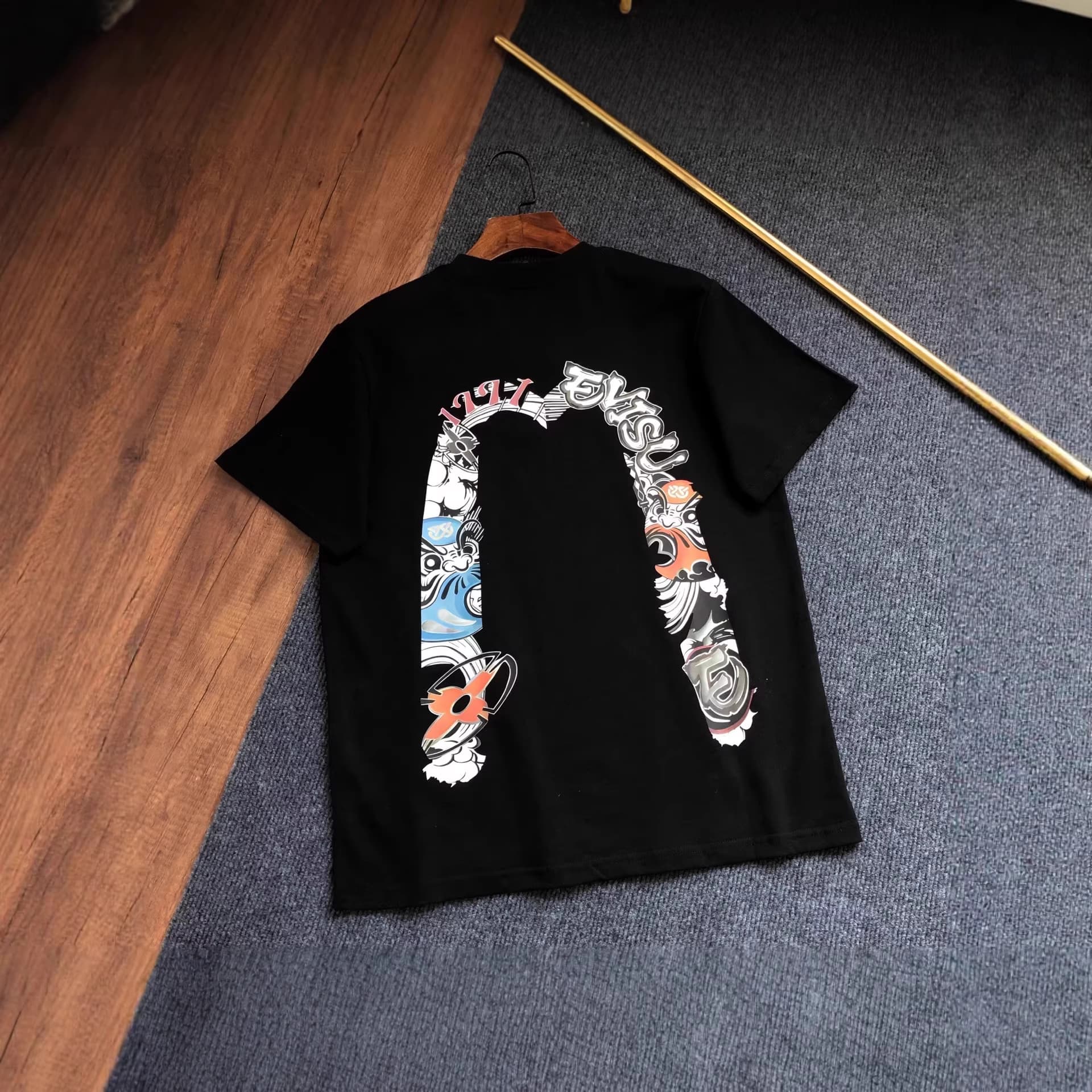 26ss Spring New Fortune God High Quality EVIS Daruma Ninja Sakura Dart Big M Cartoon Print Short Sleeve T-Shirt