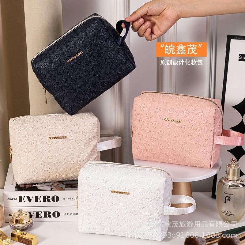 Large Capacity Waterproof Cosmetic Bag Travel Organizer Handheld Toiletry Bag Custom PU with Zipper Wear-Resistant