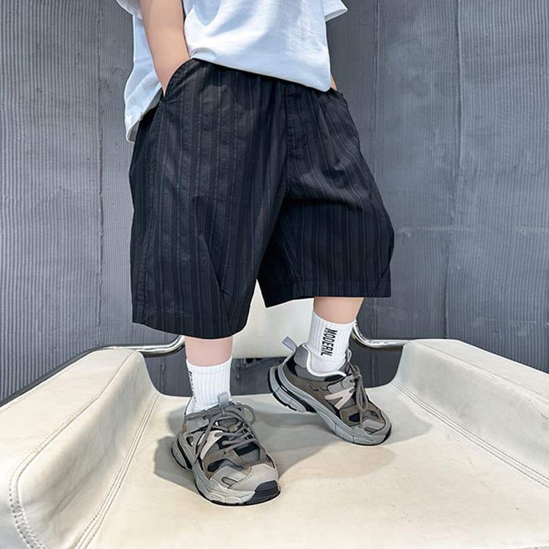 Boys' Shorts Summer 2026 New Stylish and Fashionable Thin Summer Wear for Children Boys Five-Point Pants Summer Outfit