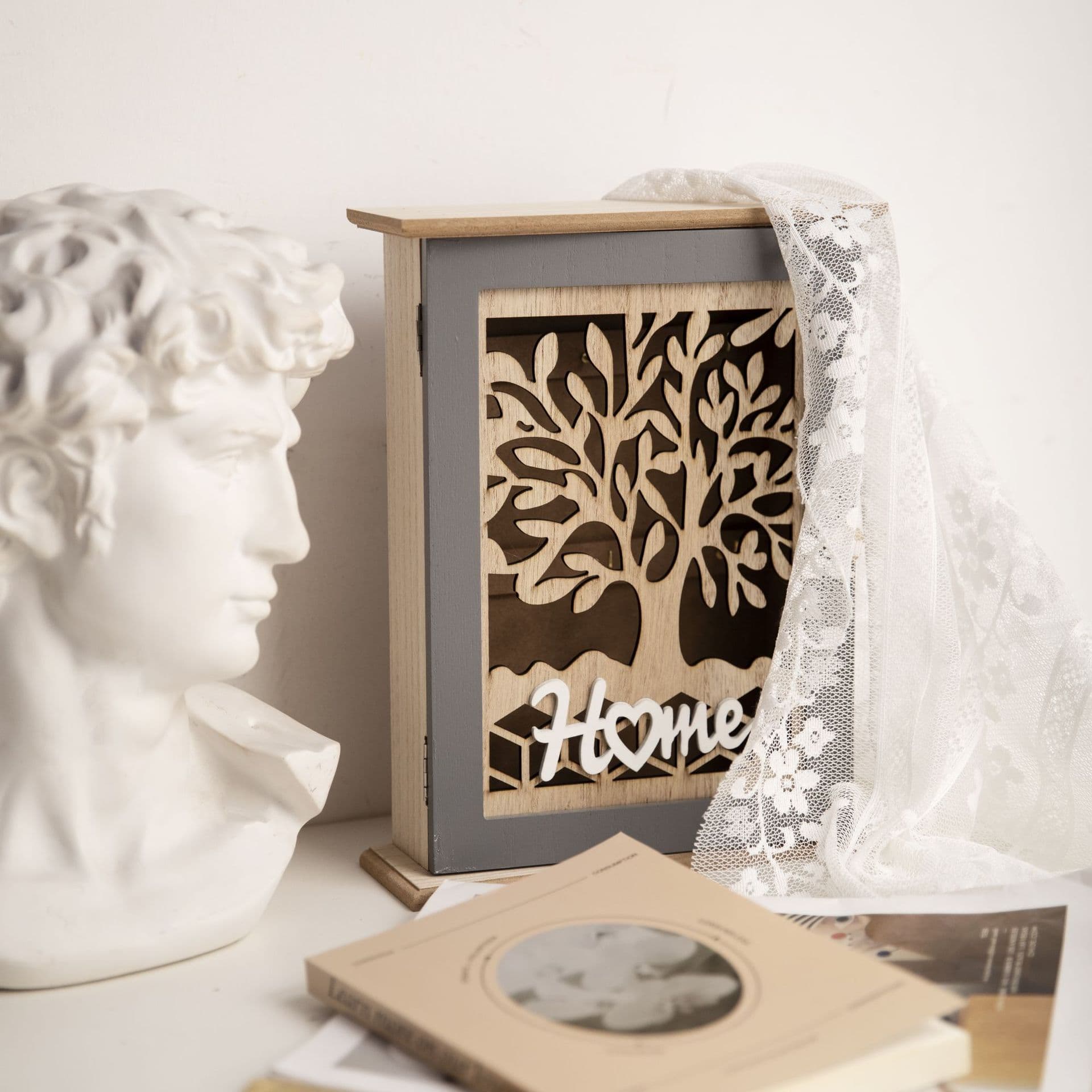 Nordic Style Wall-mounted Wooden Key Box Pure Solid Wood Ample Storage Space Creative Storage for Hanging Jewelry