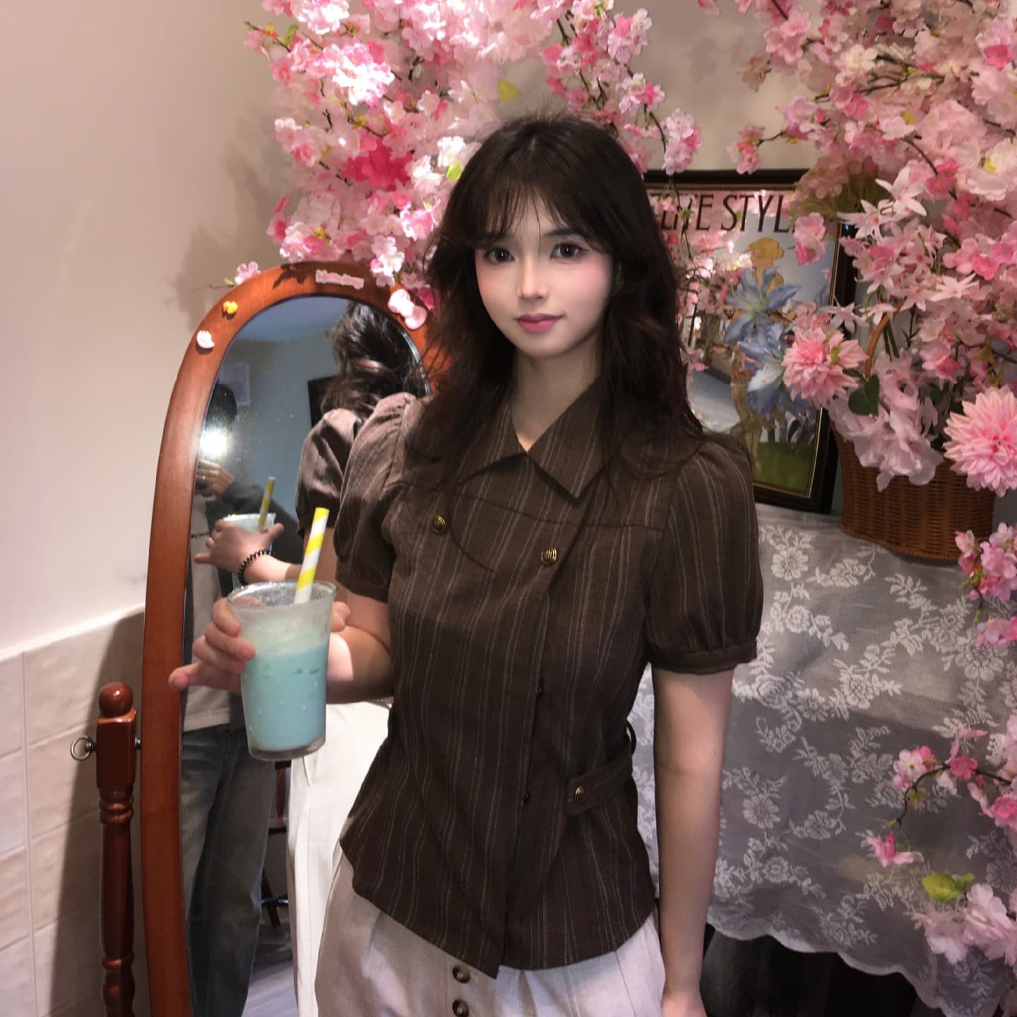 French Vintage Brown Vertical Stripe Bubble Sleeve Shirt for Women Summer Double-Breasted Collar Cinched Waist Slimming Top