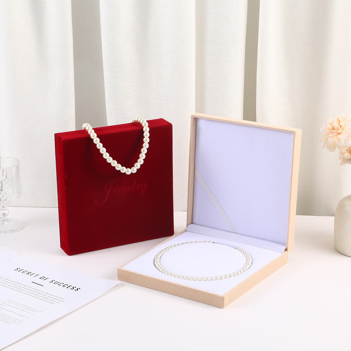 Flannelette Fabric Jewelry Box Pearl Necklace Storage Pendant Display Case Wholesale Gift Box for Mother's Day Pearl Jewelry