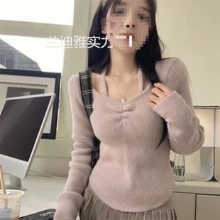 Women's Summer Casual V-Neck Slouchy Knit Sweater, Soft Faux Fur, Slimming Fit