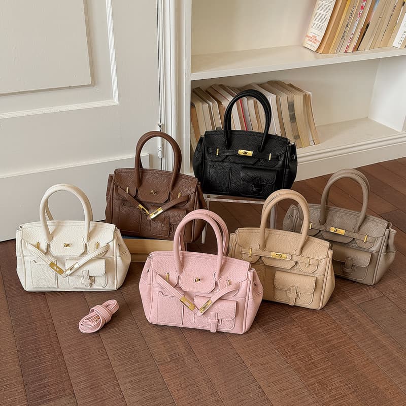 Korean Style Minimalist Elegant Platinum Bag 2026 Commuter Large Capacity Handbag Women Casual Crossbody Big Bag
