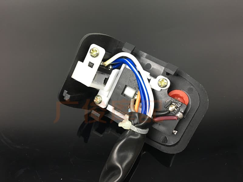 Suitable for electric scooters, motorcycles, Yamaha Qiaoge combination switch, Xunying switch assembly, large horn