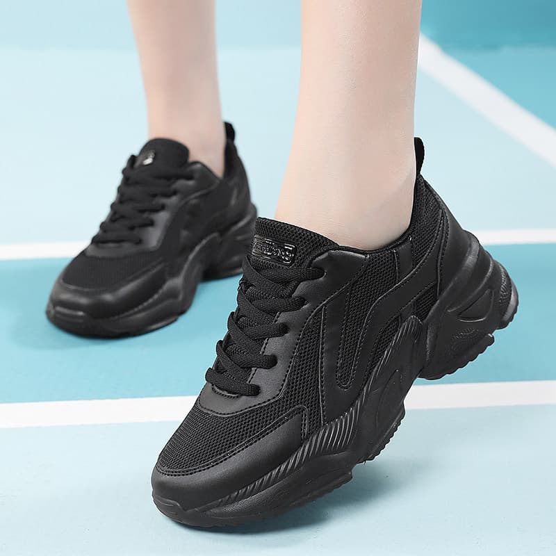 Comfortable All-Black Women's Running Shoes 2026 Spring/Autumn Mesh Breathable Casual Soft Sole Walking Sneakers