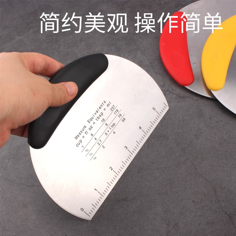 Factory Direct Stainless Steel Noodle Cutter with Scale Scraper Baking Tools Rice Rolls Cake Scraper Semicircular Scraper