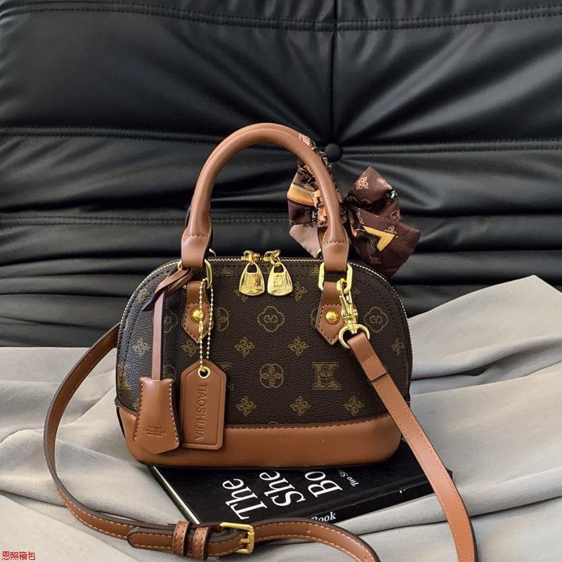 Crossbody bag shell print bag 2025 new style female high-end internet celebrity bag temperament single shoulder shell bag cross-border