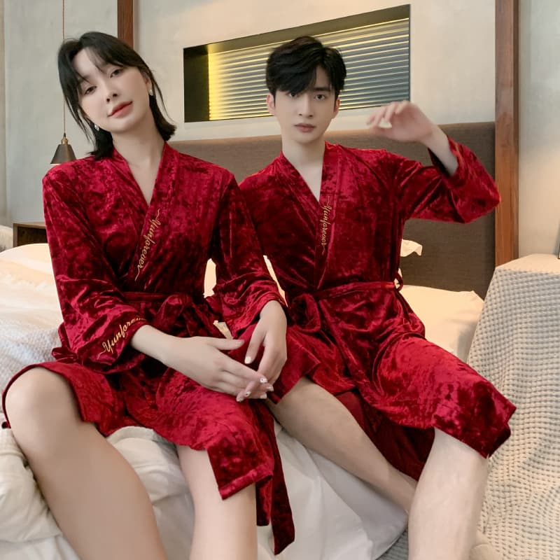 New Velvet Couple Bathrobe Men Women Wedding Red Benmingnian Winter Autumn Robe Morning Robe