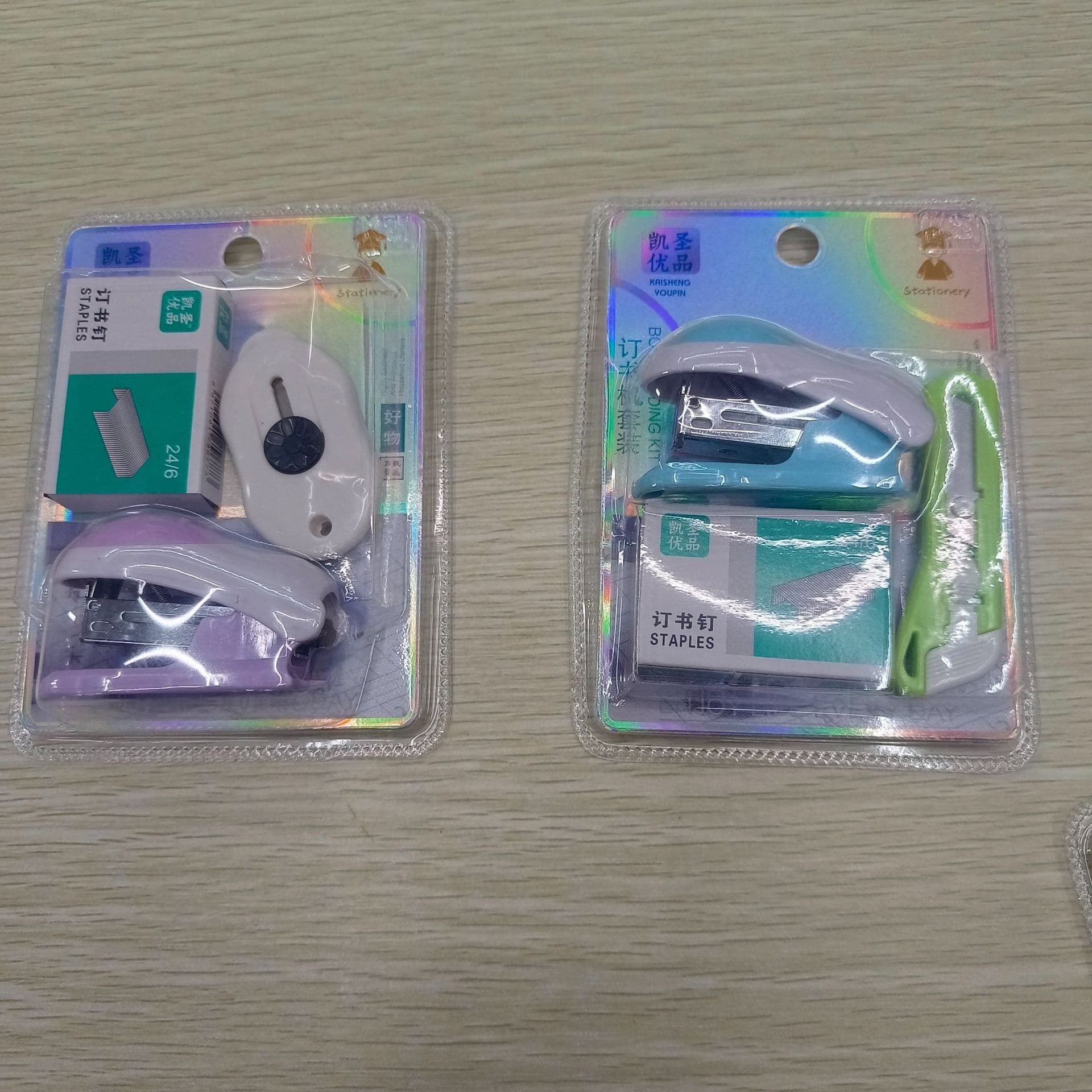 Youmei Home Medium Stapler Set with Staples + Stapler, Office Supplies No.12 Wholesale