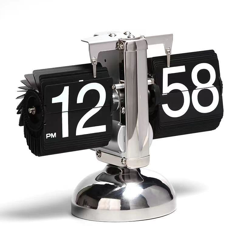 European-style automatic flip clock, small balance scale, flip clock, retro living room minimalist home decoration, Wang Zitong style.