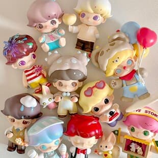 Date Night Blind Box DIMOO Figure Cute Trendy Desktop Ornament Gift for Girls High Value Ins Style