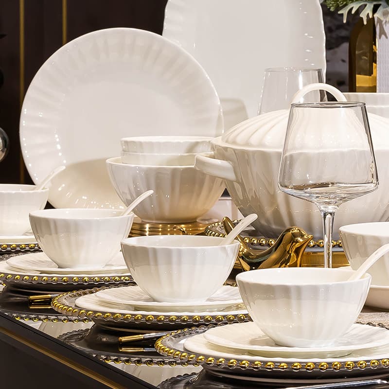 Underglaze Color Rice Bowl and Dish Set, Household Simple Embossed Bone China Tableware, Pure White Bowl and Dish Kitchenware Plate and Dish Complete Set