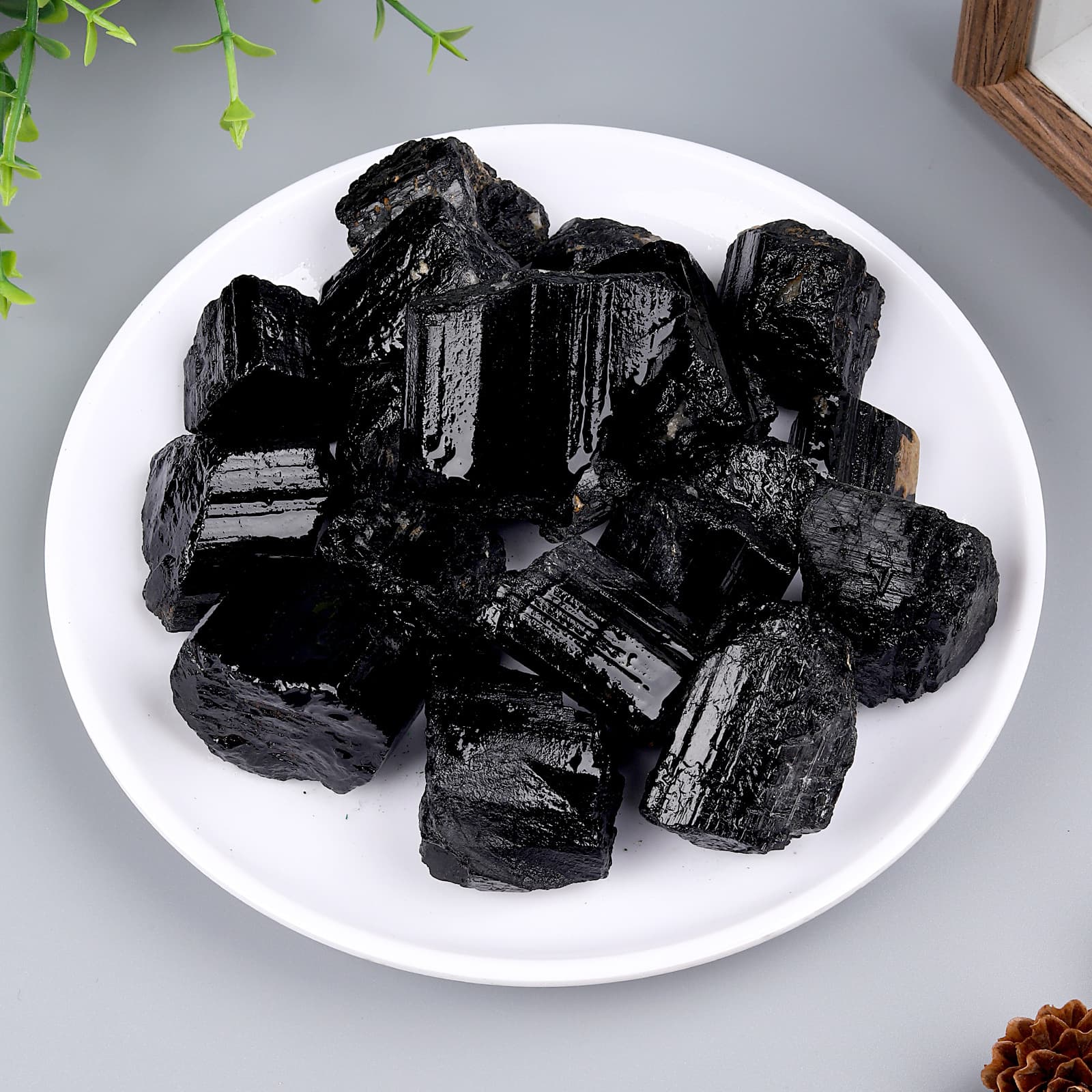 Factory Wholesale Natural Crystal Crafts Home Healing Office Gift Crystal Stone Chips Raw Stone Aroma Stone
