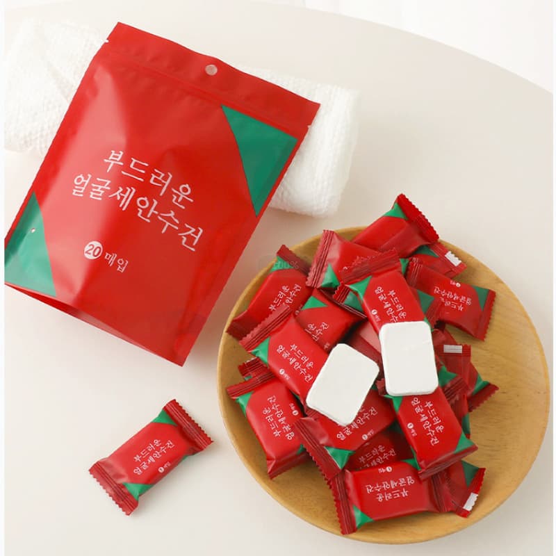 Compressed Towel Travel Pack, Disposable Facial Towels for Women, Portable Cotton Thickened Candy-shaped Face Cleansing Cloths, Compressed Small Towels