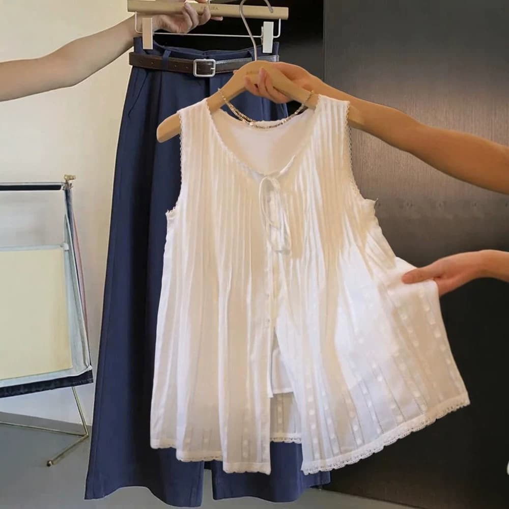 Korean Style Heavy Lace Embroidered White Blouse Women Summer 2026 New Pleated High-End Sleeveless Top