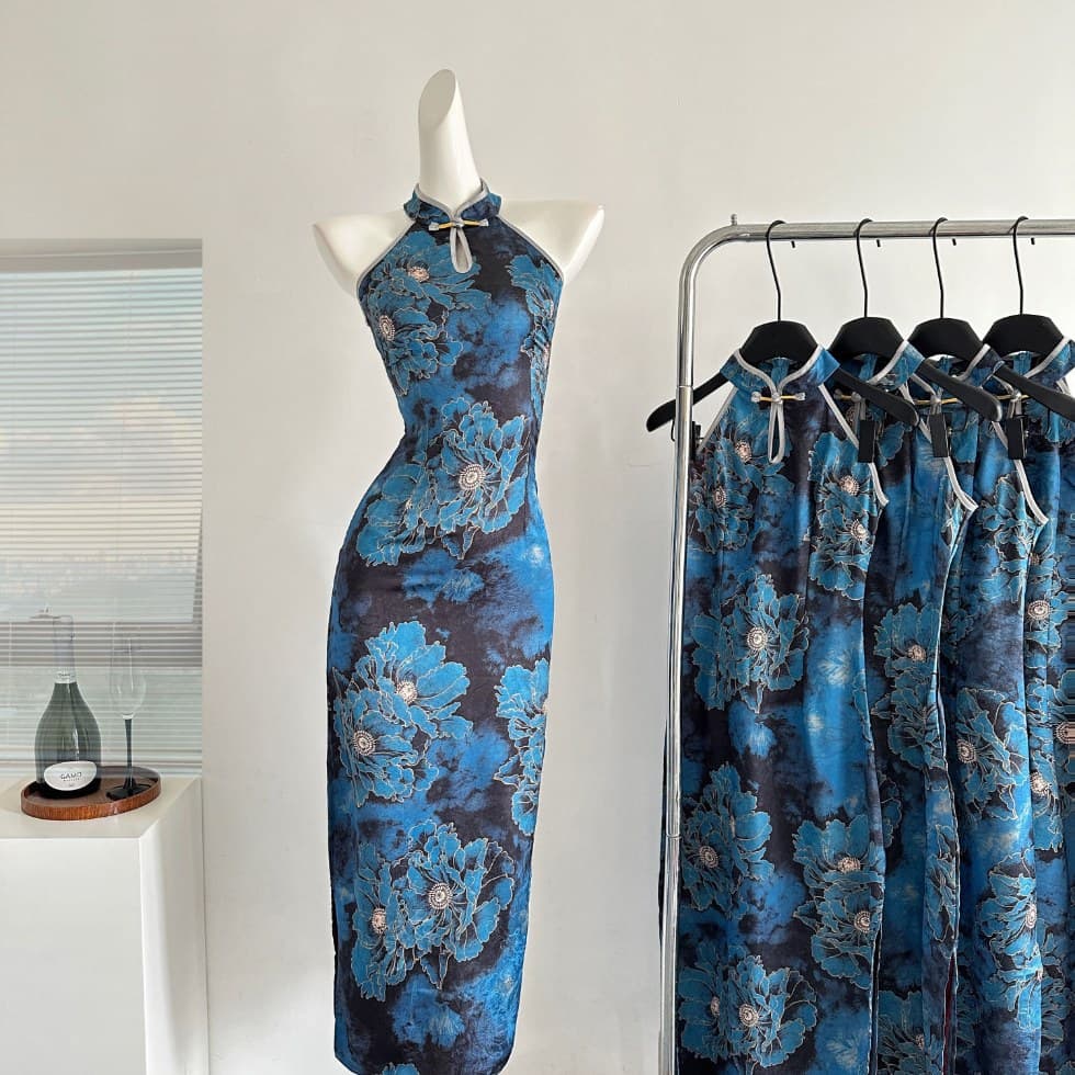 New Chinese Style Satin Floral Embroidery Dress Shoulder Cutout Improved Cheongsam Slit Adult Ceremony Dress Formal Wear