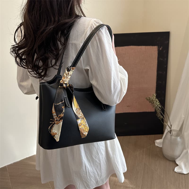 Hot Selling Women's Bag Korean Style Retro Tote Bag Large Capacity Shoulder Crossbody Handbag New Versatile