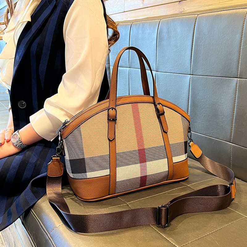 Women's Large Capacity Leather Handbag 2023 Trendy City Simple Style Shell Bag Single Shoulder Crossbody Bag Daily Match
