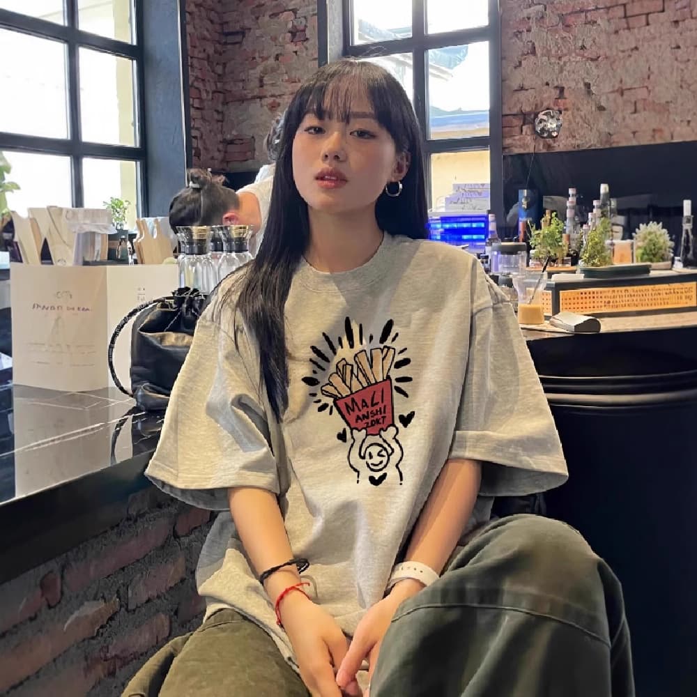 Plus Size Cotton American Retro Cartoon Oversized Short Sleeve T-Shirt for Women, Designed with a Sense of Style, Niche, and Lazy Chic