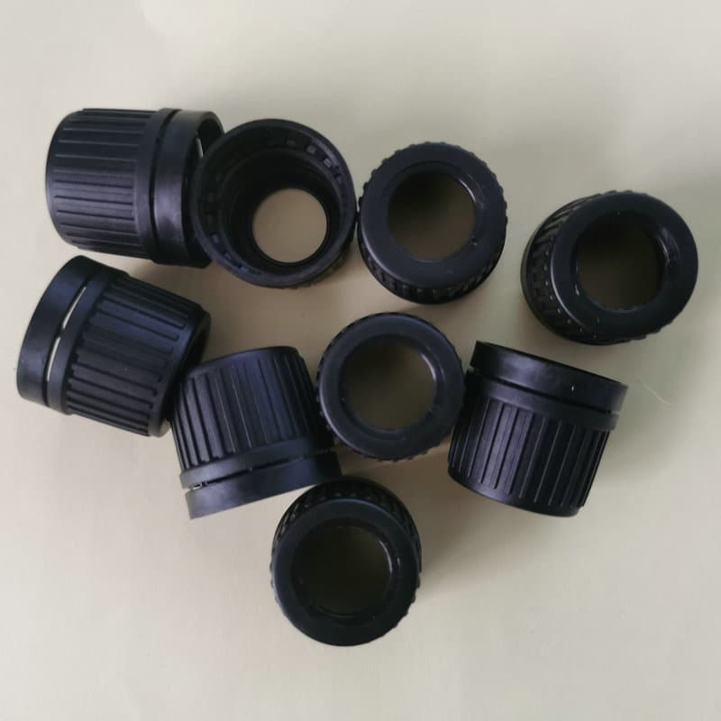 18-Tooth Plastic Cap, Fine Thread, Small Head, PP Middle Ring Dropper Cap, Essential Oil Bottle Large Head Cap, Black Coarse Vertical Stripe Cap