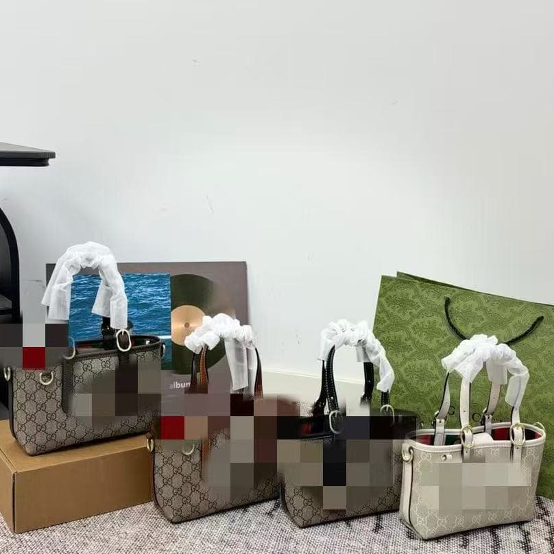 The new Gucci tote bag features a simple, elegant, and practical overall design, exuding sophistication and grace.