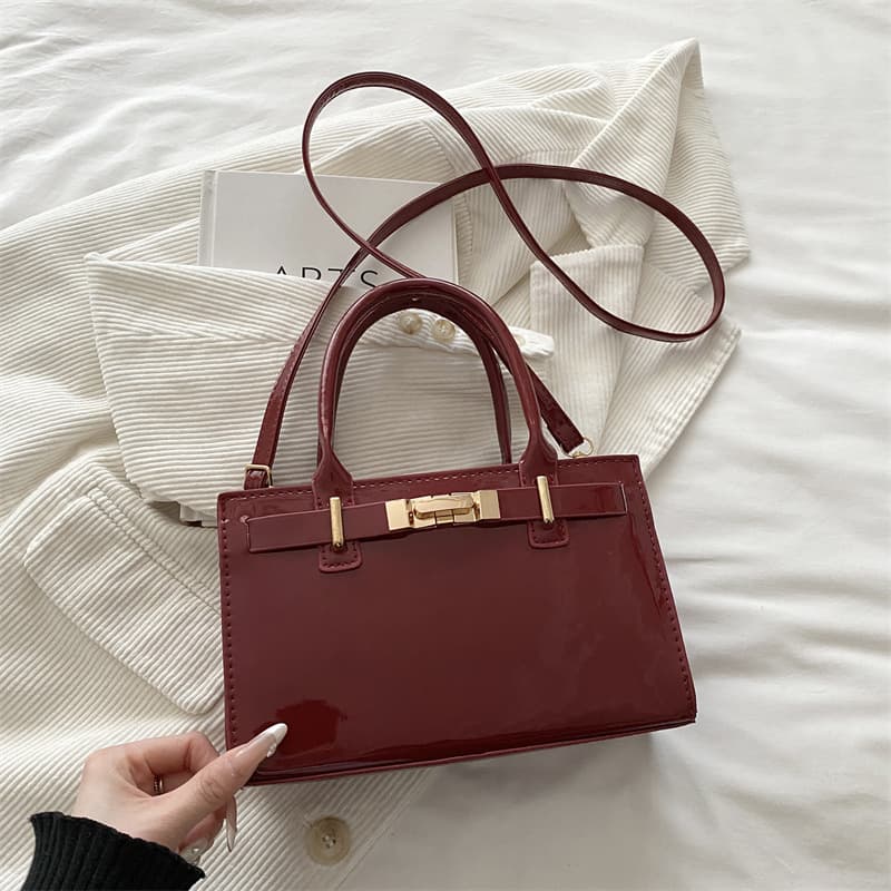 Solid Color Bridal Handbag for Women 2026 New Korean Style Large Capacity Simple Shoulder Handheld Crossbody Small Square Bag